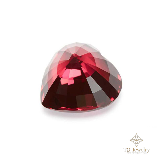HEART SHAPE GARNET (GARNET CÓ HÌNH DẠNG TRÁI TIM)