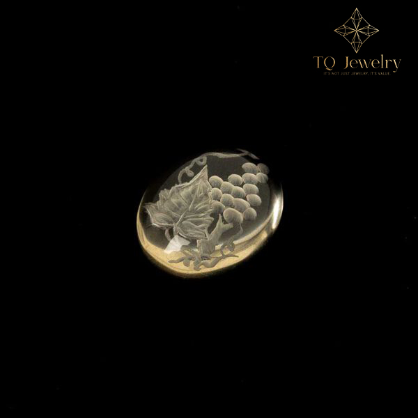 CARVED QUARTZ (THẠCH ANH TRẮNG CÓ KHẮC HÌNH)