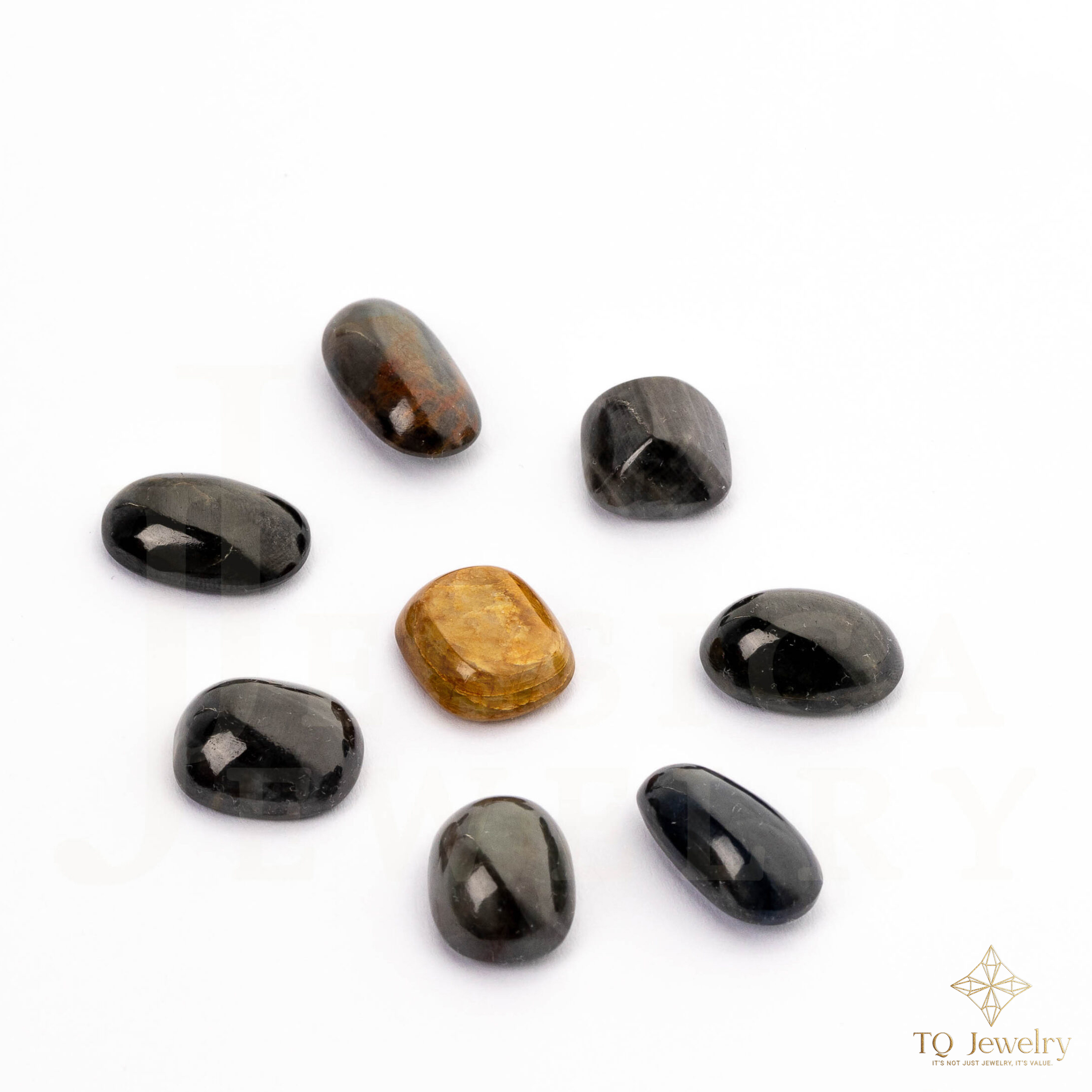 BLACK AND BROWN SAPPHIRE (SAPPHIRE ĐEN VÀ NÂU)